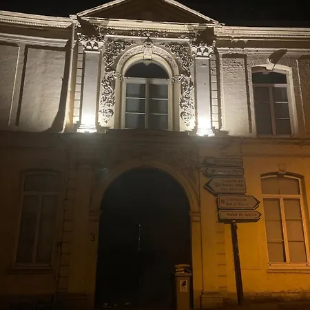 Le Flamand Apartment *